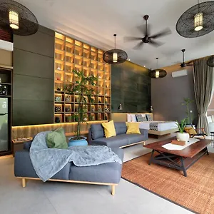 the-studios-ubud.ubudhotelsnow.com/