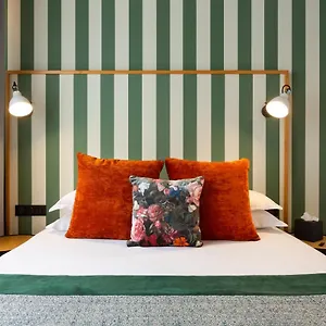 https://timhotel-lyon-part-dieu.hotels-rhonealpes.com