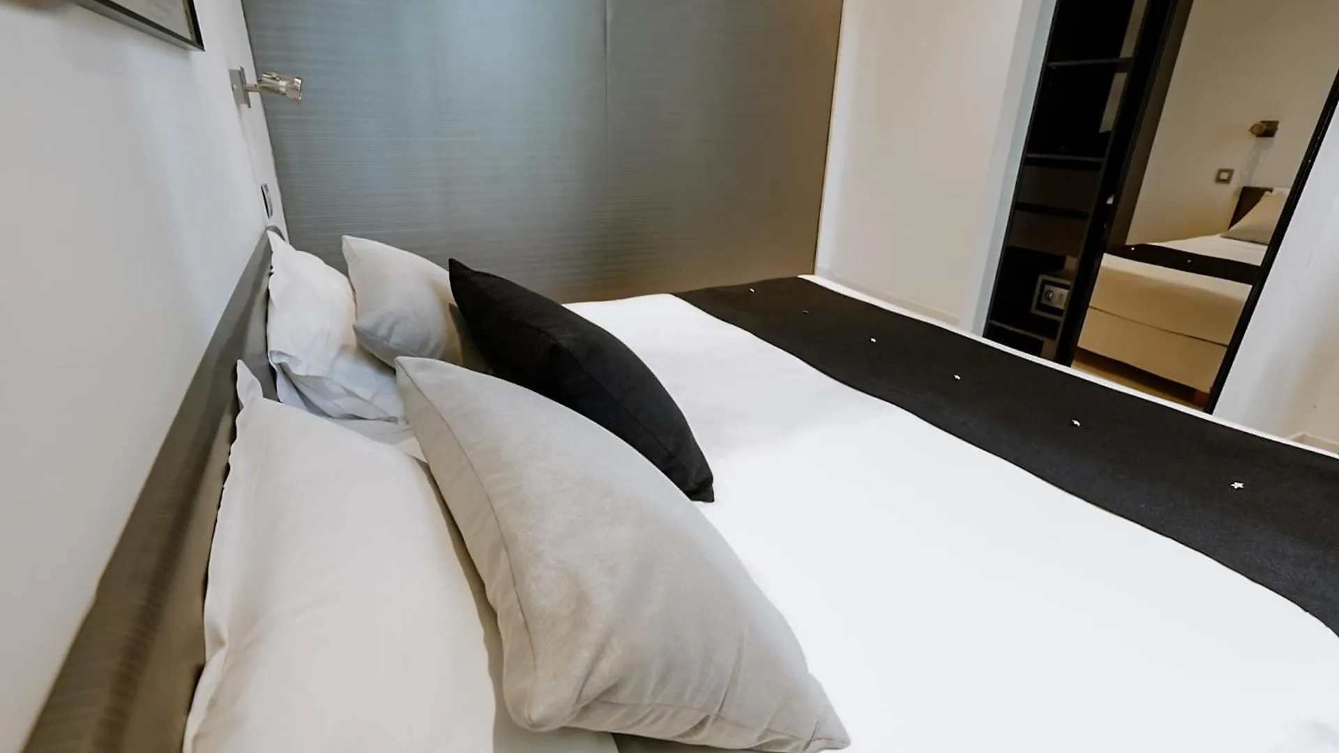 Ideal Sejour Cannes - Stylish Boutique Hotel With Quiet Garden 3*,  France